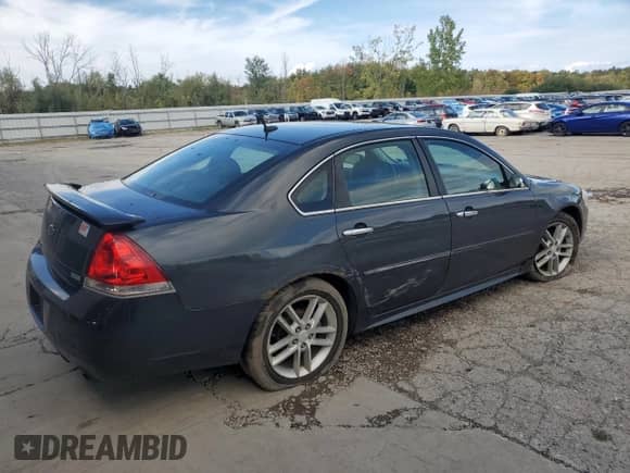2012 Chevrolet Impala LTZ z VIN 2G1WC5E35C1235688, wystawiony jako Copart lot #83750805 z przebiegiem 132 019 mil mil oraz Szkoda całkowita • Salvage title. Historia ofert i sprzedaży dostępna na DreamBid. Obrazek 3.