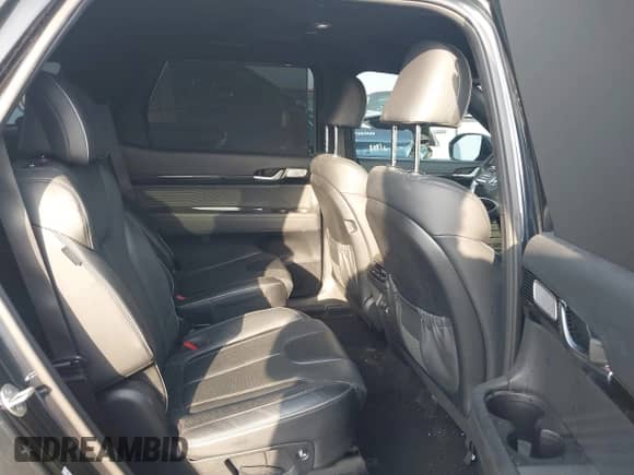 2024 Hyundai Palisade Calligraphy с VIN KM8R7DGE3RU651720, выставлен на аукционе IAAI как лот 43084050 с пробегом 27 661 миль миль и . История ставок и продаж доступна на DreamBid. Изображение 8.