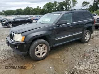 2005 Jeep Grand Cherokee Limited with VIN 1J4HS58N05C704032, listed as a Copart auction lot 70748225 with 200,804 mi miles and Salvage title. Bid and sale history available at DreamBid. Image 1.