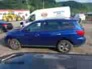 2018 Nissan Pathfinder SV z VIN 5N1DR2MM7JC636846, wystawiony jako IAAI lot #42740532 z przebiegiem 98 364 mil mil oraz . Historia ofert i sprzedaży dostępna na DreamBid. Obrazek 14.