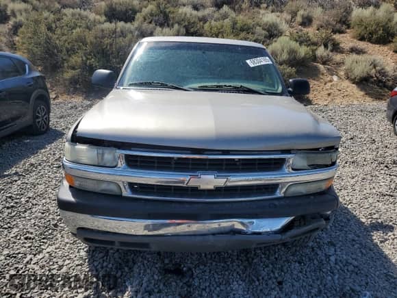 2002 Chevrolet Silverado 1500 LS with VIN 2GCEC19W621205419, listed as a Copart auction lot 68304165 with 140,481 mi miles and Salvage title. Bid and sale history available at DreamBid. Image 5.
