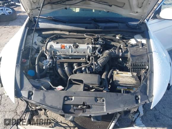 2011 Honda Accord LX-S with VIN 1HGCS1B32BA009799, listed as a IAAI auction lot 42696126 with 243,461 mi miles and . Bid and sale history available at DreamBid. Image 10.