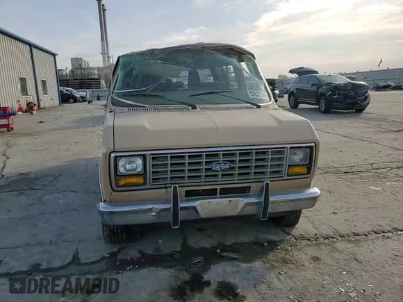 1984 Ford Econoline Cargo with VIN 1FMDE11F6EHA00696, listed as a Copart auction lot 42339305 with 40,518 mi miles and Salvage title. Bid and sale history available at DreamBid. Image 11.