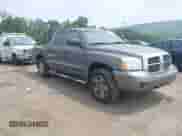 2006 Dodge Dakota SLT с VIN 1D7HW48N96S507300, выставлен на аукционе IAAI как лот 42948274 с пробегом 189 879 миль миль и . История ставок и продаж доступна на DreamBid. Изображение 1.