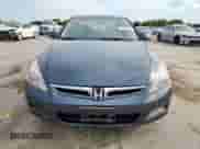 2006 Honda Accord with NAVI z VIN JHMCN36556C003727, wystawiony jako Copart lot #63257315 z przebiegiem 173 942 mil mil oraz Szkoda całkowita • Salvage title. Historia ofert i sprzedaży dostępna na DreamBid. Obrazek 5.