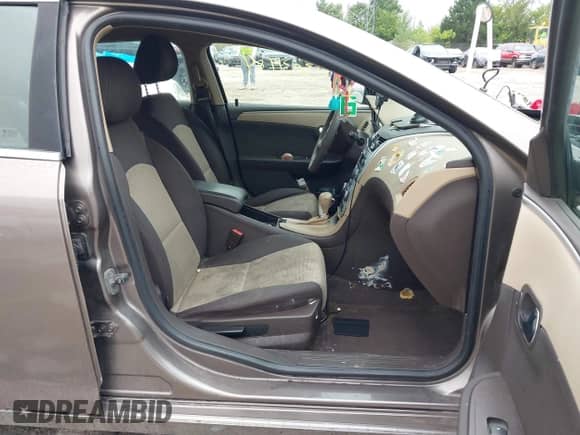 2011 Chevrolet Malibu 1FL с VIN 1G1ZA5EU6BF347483, выставлен на аукционе IAAI как лот 43031984 с пробегом 176 013 миль миль и . История ставок и продаж доступна на DreamBid. Изображение 5.