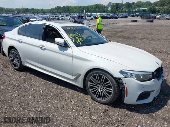 2018 BMW 5 Series 530i xDrive с VIN WBAJA7C50JG907628, выставлен на аукционе IAAI как лот 42646818 с пробегом 100 215 миль миль и . История ставок и продаж доступна на DreamBid. Изображение 1.