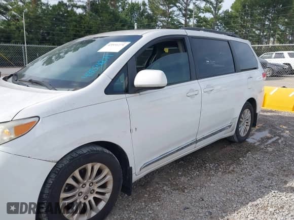 2012 Toyota Sienna XLE with VIN 5TDYK3DC4CS231407, listed as a IAAI auction lot 43531271 with 382,802 mi miles and . Bid and sale history available at DreamBid. Image 6.