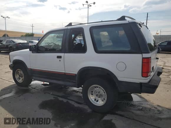 1993 Ford Explorer Eddie Bauer with VIN 1FMCU24X5PUC53494, listed as a Copart auction lot 67685935 with 186,739 mi miles and Clean title. Bid and sale history available at DreamBid. Image 2.