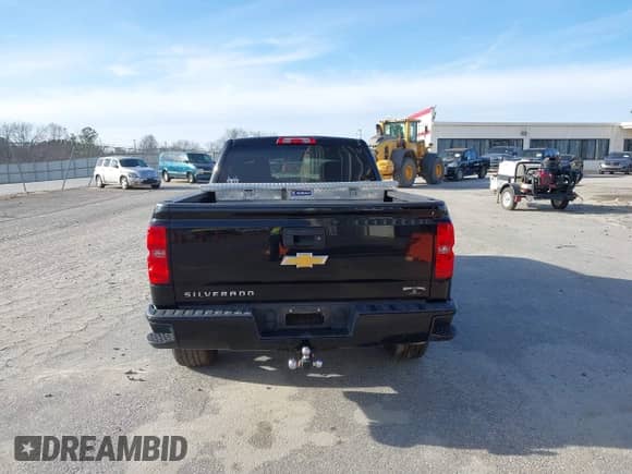 2016 Chevrolet Silverado 1500 Custom с VIN 1GCRCPEC8GZ375747, выставлен на аукционе IAAI как лот 41591857 с пробегом 128 933 миль миль и . История ставок и продаж доступна на DreamBid. Изображение 16.