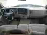 1999 Chevrolet Silverado 1500 LS z VIN 2GCEC19T0X1213660, wystawiony jako Copart lot #65204135 z przebiegiem 219 753 mil mil oraz Szkoda całkowita • Salvage title. Historia ofert i sprzedaży dostępna na DreamBid. Obrazek 8.