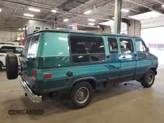 1993 Chevrolet Chevy Van with VIN 1GBEG25K9PF340167, listed as a Copart auction lot 71882035 with 223,827 mi miles and Clean title. Bid and sale history available at DreamBid. Image 3.