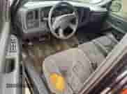 2005 GMC Sierra 1500 SLT z VIN 2GTEC13T351132464, wystawiony jako Copart lot #56866705 z przebiegiem 206 367 mil mil oraz Szkoda całkowita • Salvage title. Historia ofert i sprzedaży dostępna na DreamBid. Obrazek 8.