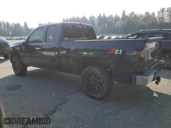 2013 Chevrolet Silverado 1500 LT z VIN 1GCRKSE79DZ215929, wystawiony jako Copart lot #83750135 z przebiegiem 163 596 mil mil oraz Szkoda całkowita • Salvage title. Historia ofert i sprzedaży dostępna na DreamBid. Obrazek 2.