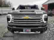 2024 Chevrolet Silverado 3500HD High Country with VIN 2GC4YVEY1R1159956, listed as a Copart auction lot 86298864 with 4,113 mi miles and Non repairable. Bid and sale history available at DreamBid. Image 5.