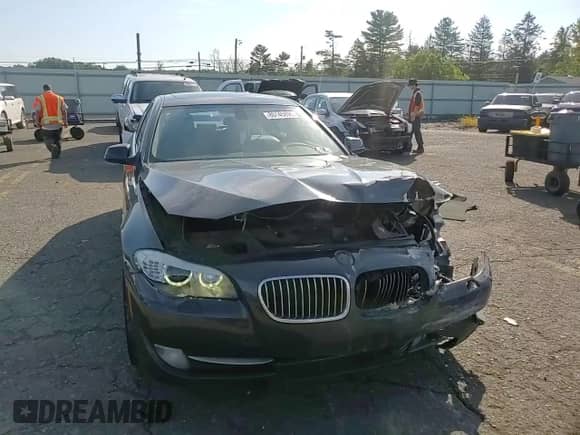 2011 BMW 5 Series 535i xDrive z VIN WBAFU7C53BC779908, wystawiony jako Copart lot #80145895 z przebiegiem 121 107 mil mil oraz Szkoda całkowita • Salvage title. Historia ofert i sprzedaży dostępna na DreamBid. Obrazek 13.