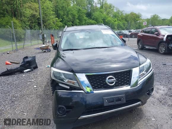2016 Nissan Pathfinder S with VIN 5N1AR2MM4GC635388, listed as a IAAI auction lot 42240805 with 56,822 mi miles and . Bid and sale history available at DreamBid. Image 11.