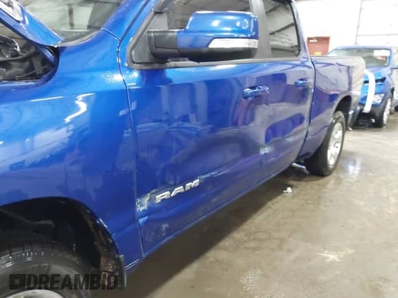 2019 Ram 1500 Big Horn with VIN 1C6SRFBT0KN825865, listed as a IAAI auction lot 41669909 with 73,258 mi miles and . Bid and sale history available at DreamBid. Image 17.