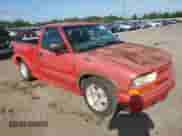2000 Chevrolet S-10 с VIN 1GCCS1450Y8312576, выставлен на аукционе Copart как лот 60715035 с пробегом 83 348 миль миль и Списание • Salvage title. История ставок и продаж доступна на DreamBid. Изображение 4.