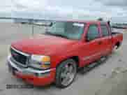 2005 GMC Sierra 1500 SLT z VIN 2GTEC13T351177047, wystawiony jako Copart lot #53577335 z przebiegiem 77 932 mil mil oraz Szkoda całkowita • Salvage title. Historia ofert i sprzedaży dostępna na DreamBid. Obrazek 1.
