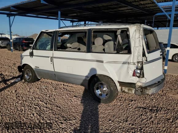 1997 Chevrolet Astro с VIN 1GNDM19W9VB128050, выставлен на аукционе Copart как лот 80935934 с пробегом 220 876 миль миль и Списание • Salvage title. История ставок и продаж доступна на DreamBid. Изображение 2.
