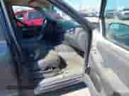 2002 Ford Explorer XLS z VIN 1FMZU62E92ZB71332, wystawiony jako IAAI lot #43428078 z przebiegiem 161 896 mil mil oraz . Historia ofert i sprzedaży dostępna na DreamBid. Obrazek 5.