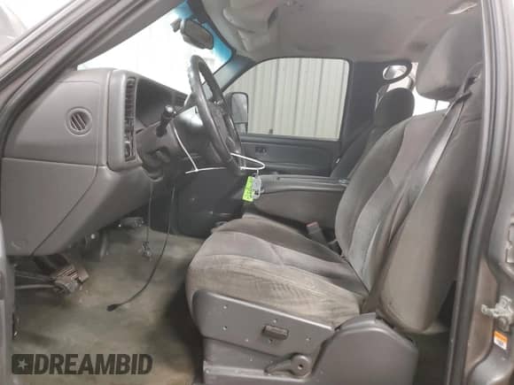 2007 Chevrolet Silverado 3500 с VIN 1GCHK33G47F193638, выставлен на аукционе Copart как лот 88510215 с пробегом 136 572 миль миль и Чистый • Clean title. История ставок и продаж доступна на DreamBid. Изображение 7.
