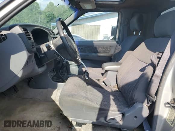 1999 Nissan Frontier XE с VIN 1N6ED26Y6XC334722, выставлен на аукционе Copart как лот 68995455 с пробегом 64 884 миль миль и Чистый • Clean title. История ставок и продаж доступна на DreamBid. Изображение 7.