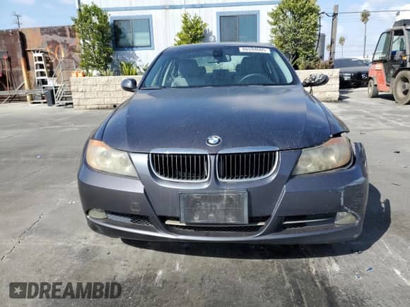 2006 BMW 3 Series 325i с VIN WBAVB13576KX49823, выставлен на аукционе Copart как лот 86594605 с пробегом 309 025 миль миль и Списание • Salvage title. История ставок и продаж доступна на DreamBid. Изображение 5.