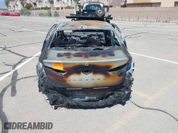 2020 Hyundai Elantra SEL with VIN 5NPD84LF9LH529472, listed as a IAAI auction lot 42015801 with Not provided miles and . Bid and sale history available at DreamBid. Image 15.