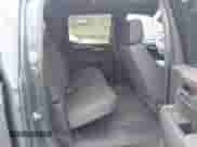 2025 Chevrolet Silverado 1500 LT Trail Boss с VIN 3GCUKFEL7SG201328, выставлен на аукционе IAAI как лот 42037162 с пробегом 1 726 миль миль и . История ставок и продаж доступна на DreamBid. Изображение 8.
