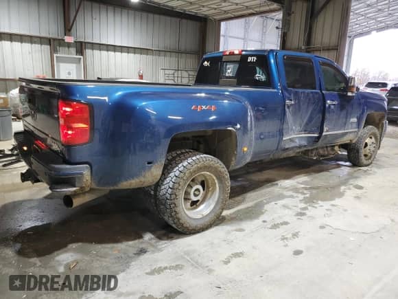 2018 Chevrolet Silverado 3500HD High Country with VIN 1GC4K1EY0JF224318, listed as a Copart auction lot 80881404 with 95,726 mi miles and Salvage title. Bid and sale history available at DreamBid. Image 3.