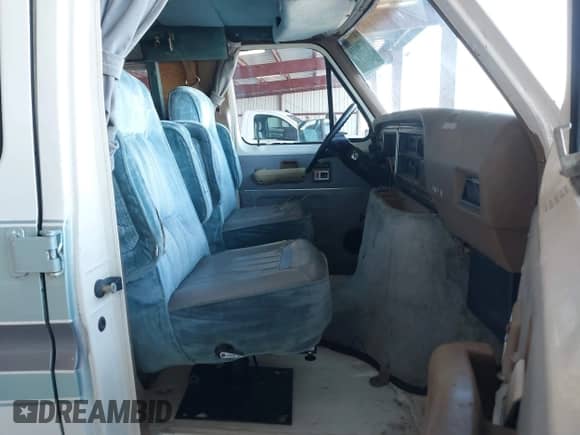 1991 Ford Econoline Cargo с VIN 1FDHS34G0MHA09337, выставлен на аукционе IAAI как лот 41346321 с пробегом 477 492 миль миль и . История ставок и продаж доступна на DreamBid. Изображение 5.