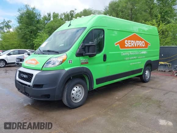 2022 Ram ProMaster Cargo with VIN 3C6MRVJG5NE114565, listed as a IAAI auction lot 42143752 with 43,382 mi miles and . Bid and sale history available at DreamBid. Image 2.