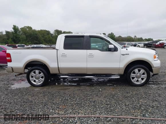2007 Ford F-150 XLT с VIN 1FTPW14V97KD34180, выставлен на аукционе IAAI как лот 43414665 с пробегом 212 315 миль миль и . История ставок и продаж доступна на DreamBid. Изображение 13.