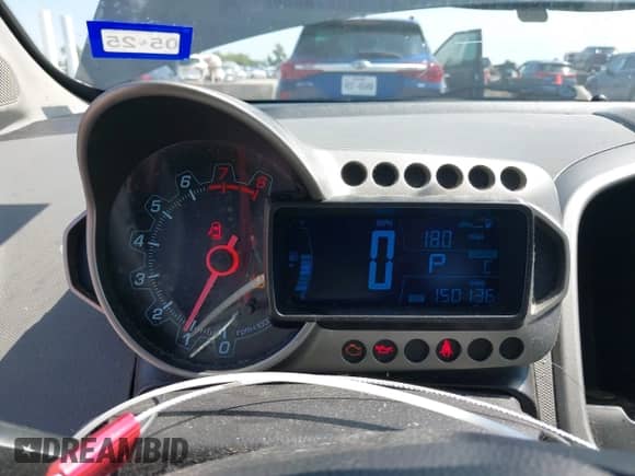 2014 Chevrolet Sonic LT с VIN 1G1JC5SH7E4187662, выставлен на аукционе IAAI как лот 43184116 с пробегом 150 136 миль миль и . История ставок и продаж доступна на DreamBid. Изображение 7.