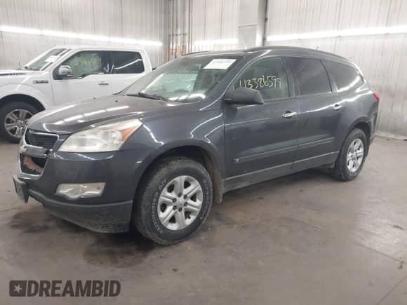 2009 Chevrolet Traverse LS z VIN 1GNEV13D19S109796, wystawiony jako IAAI lot #43386599 z przebiegiem 198 354 mil mil oraz . Historia ofert i sprzedaży dostępna na DreamBid. Obrazek 18.
