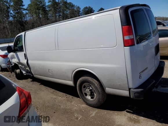 2019 Chevrolet Express Cargo with VIN 1GCWGBFP8K1156709, listed as a Copart auction lot 51144675 with 172,018 mi miles and Salvage title. Bid and sale history available at DreamBid. Image 2.