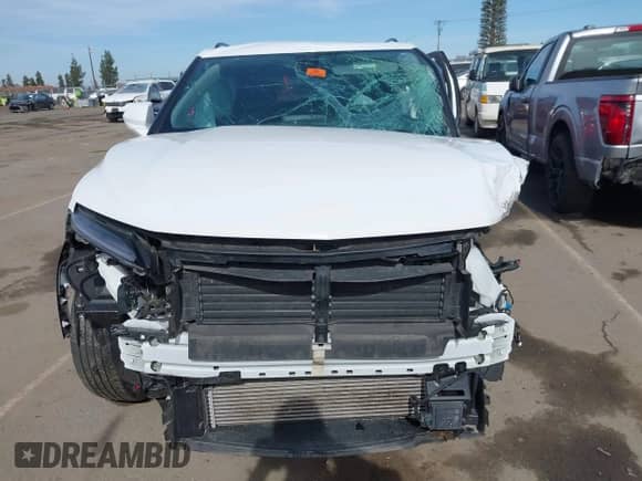 2023 Chevrolet Blazer LT z VIN 3GNKBHR40PS223544, wystawiony jako IAAI lot #41849062 z przebiegiem Nie podano mil oraz . Historia ofert i sprzedaży dostępna na DreamBid. Obrazek 12.