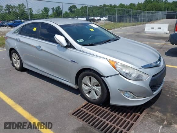 2014 Hyundai Sonata с VIN KMHEC4A46EA110229, выставлен на аукционе IAAI как лот 42424783 с пробегом 169 556 миль миль и . История ставок и продаж доступна на DreamBid. Изображение 1.
