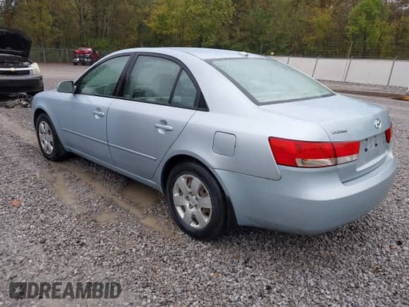 2008 Hyundai Sonata GLS with VIN 5NPET46C38H319283, listed as a IAAI auction lot 43554655 with 233,717 mi miles and . Bid and sale history available at DreamBid. Image 3.