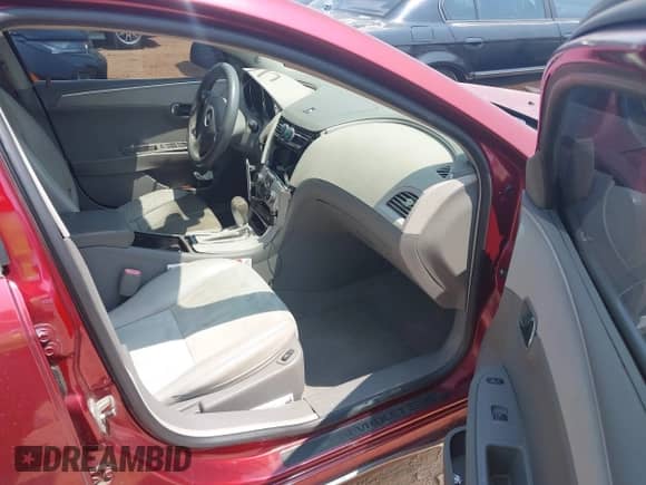 2008 Chevrolet Malibu 2LT с VIN 1G1ZJ57B28F174680, выставлен на аукционе IAAI как лот 42401970 с пробегом 232 383 миль миль и . История ставок и продаж доступна на DreamBid. Изображение 5.