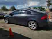 2012 Volvo S60 T5 с VIN YV1622FS2C2109460, выставлен на аукционе Copart как лот 81159315 с пробегом 147 743 миль миль и Списание • Salvage title. История ставок и продаж доступна на DreamBid. Изображение 2.