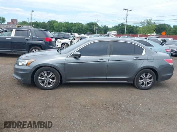 2011 Honda Accord SE with VIN 1HGCP2F6XBA093947, listed as a IAAI auction lot 42780783 with 211,393 mi miles and . Bid and sale history available at DreamBid. Image 14.