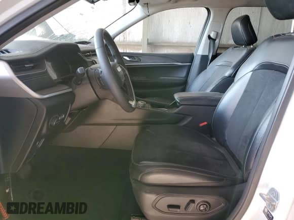 2023 Jeep Grand Cherokee Limited with VIN 1C4RJKBG2P8806573, listed as a Copart auction lot 85661095 with Not provided miles and Salvage title. Bid and sale history available at DreamBid. Image 7.