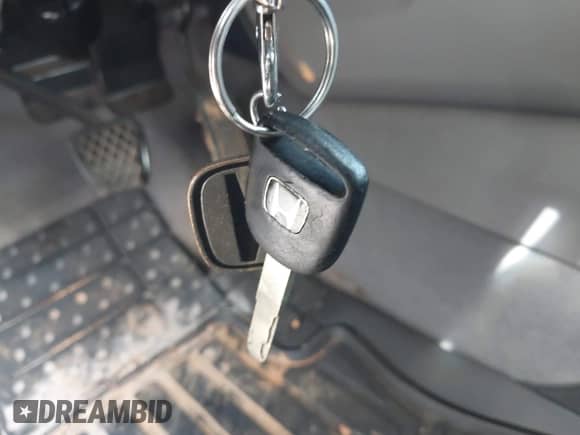 2011 Honda Civic with VIN 19XFA1E37BE015377, listed as a IAAI auction lot 42490526 with 329,430 mi miles and . Bid and sale history available at DreamBid. Image 11.