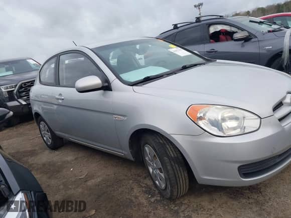 2010 Hyundai Accent GS z VIN KMHCM3AC9AU178586, wystawiony jako IAAI lot #41672341 z przebiegiem 121 576 mil mil oraz . Historia ofert i sprzedaży dostępna na DreamBid. Obrazek 13.