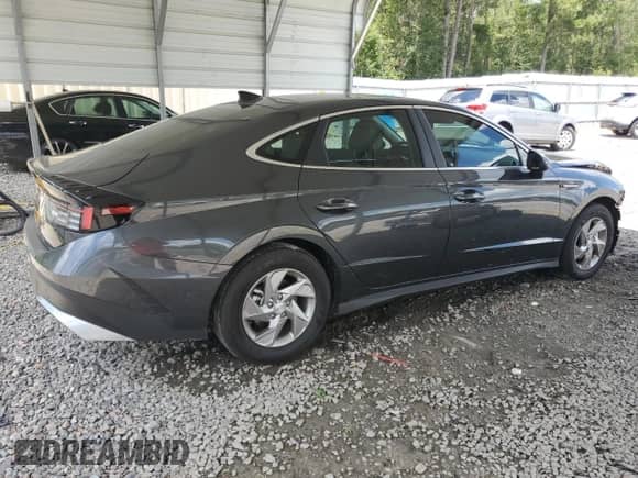 2025 Hyundai Sonata SE with VIN KMHL24JAXSA493037, listed as a Copart auction lot 66325075 with 3,420 mi miles and Salvage title. Bid and sale history available at DreamBid. Image 3.