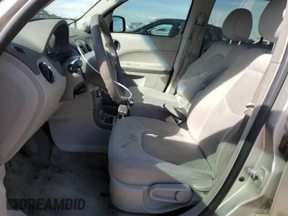 2006 Chevrolet HHR LS с VIN 3GNDA13DX6S556960, выставлен на аукционе Copart как лот 83877855 с пробегом 181 519 миль миль и Списание • Salvage title. История ставок и продаж доступна на DreamBid. Изображение 7.