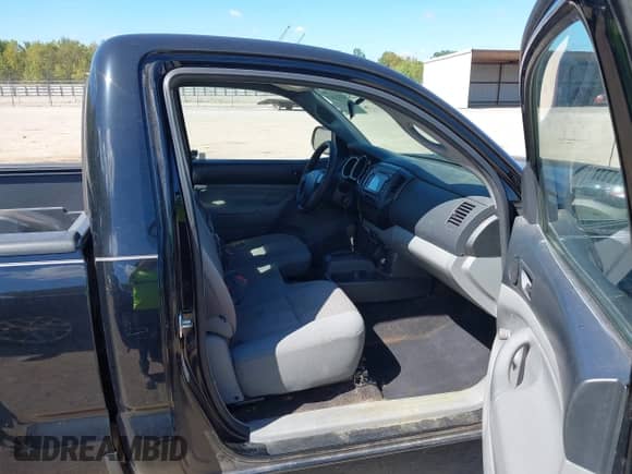 2014 Toyota Tacoma с VIN 5TFNX4CN3EX032326, выставлен на аукционе IAAI как лот 43311147 с пробегом 183 073 миль миль и . История ставок и продаж доступна на DreamBid. Изображение 5.